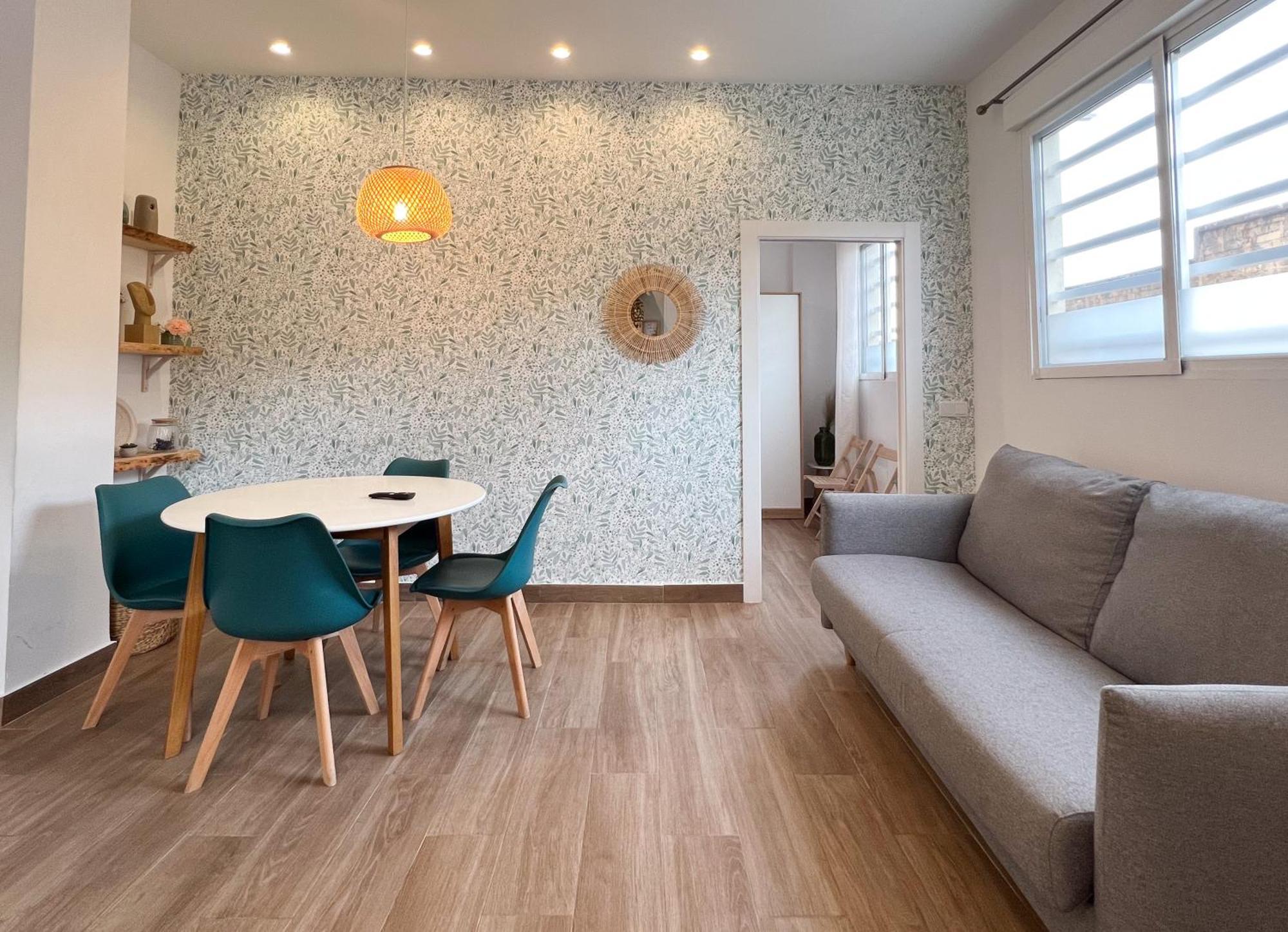 Encantador Piso De Diseno Аликанте Екстериор снимка